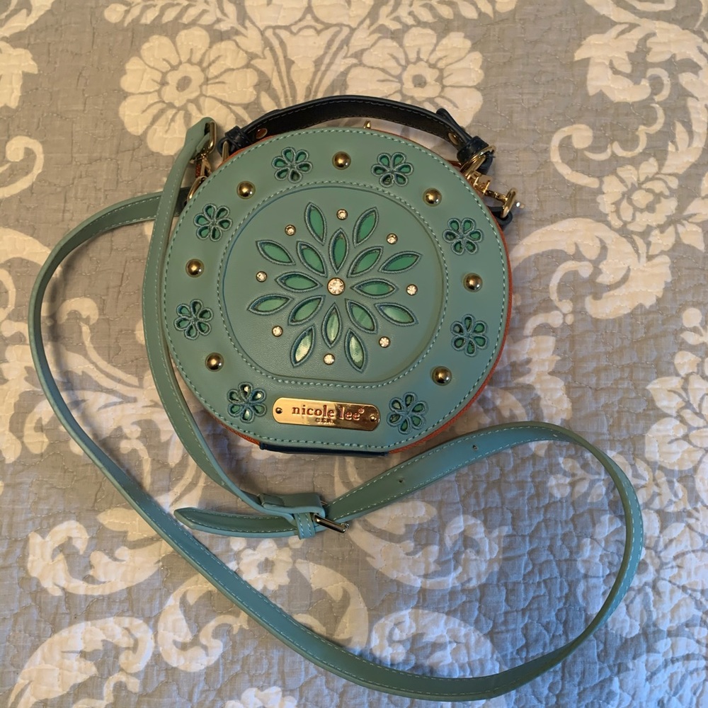 New Nicole Lee cross body purse
